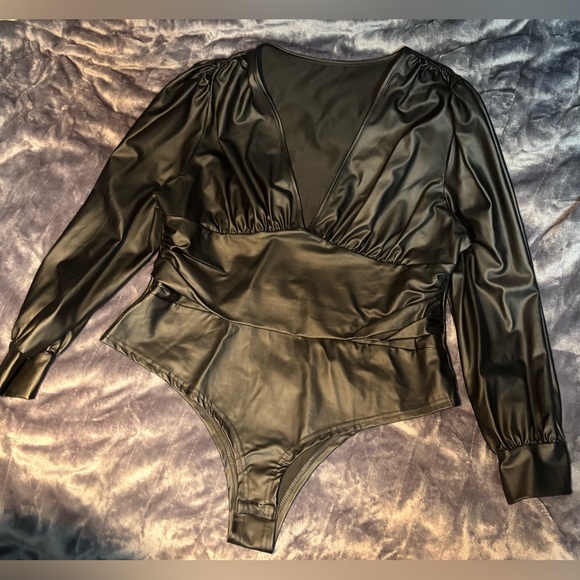 SHEIN Tops - Black Long Sleeve Pleather Bodysuit